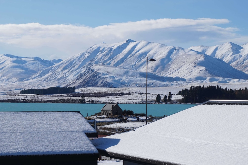 lake tekapo