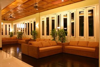 b2 premier hotel and resort