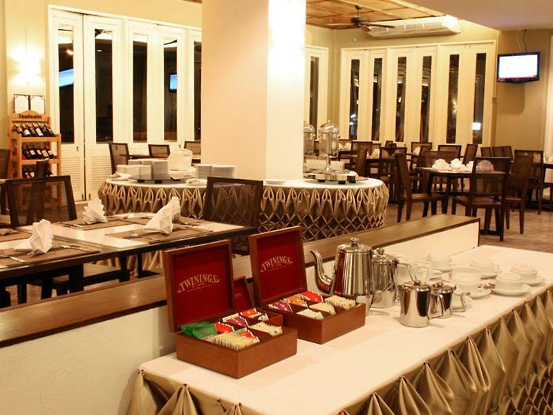 b2 premier hotel and resort