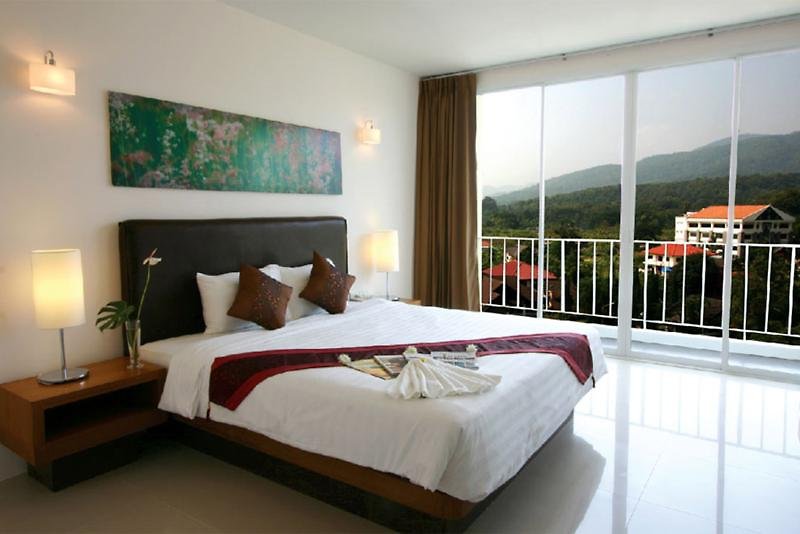 b2 premier hotel and resort