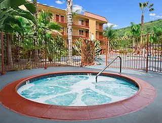 Days Inn By Wyndham Mission Valley/Sdsu,San Diego>>La Mesa,2 star