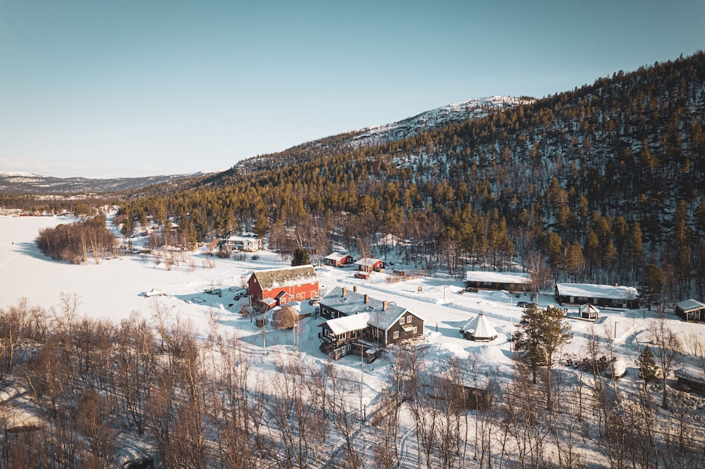 gargia lodge