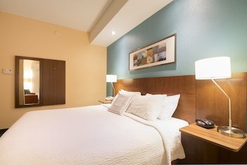 comfort inn and suites green bay stadium area