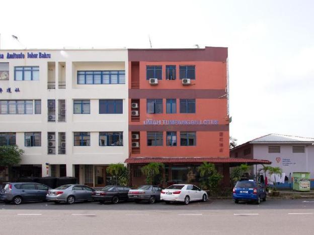 lotus hotel johor bahru