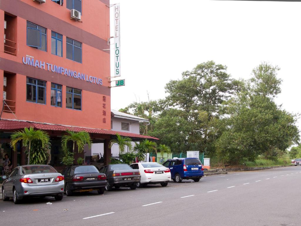 lotus hotel johor bahru