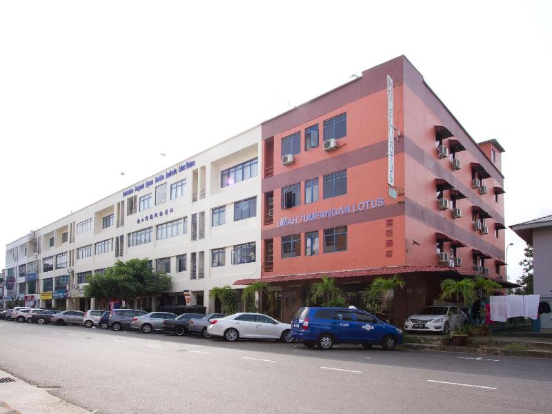 lotus hotel johor bahru