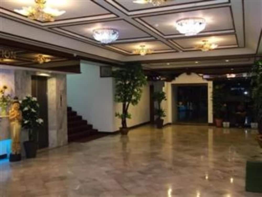 merlin grand hotel hat yai