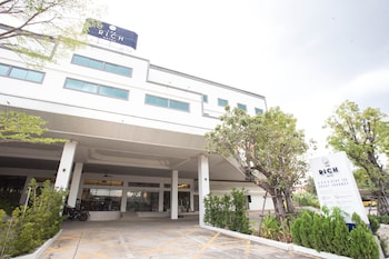 the rich hotel korat