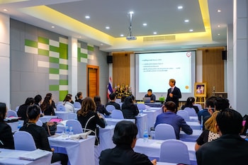 the rich hotel korat