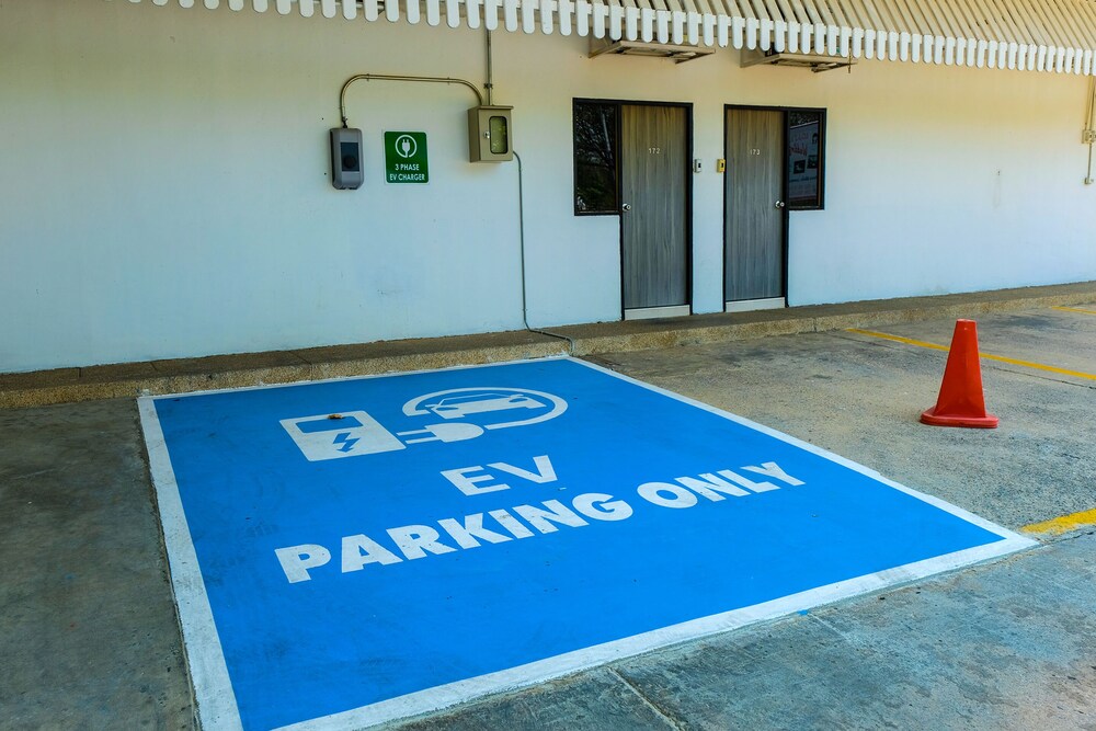 the rich hotel korat