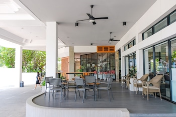 the rich hotel korat