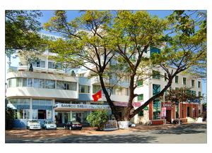 bamboo green riverside hotel