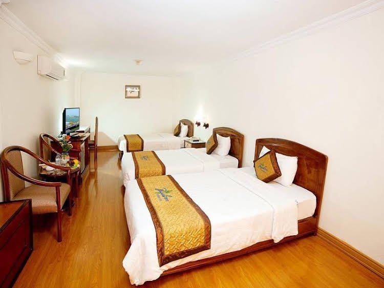 bamboo green riverside hotel