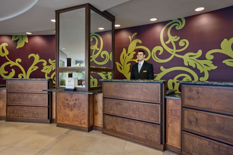 embassy suites buffalo