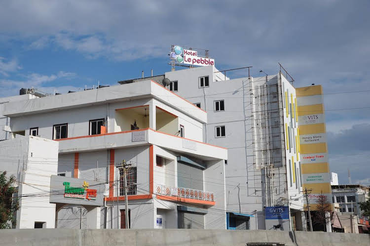 hotel le pebble