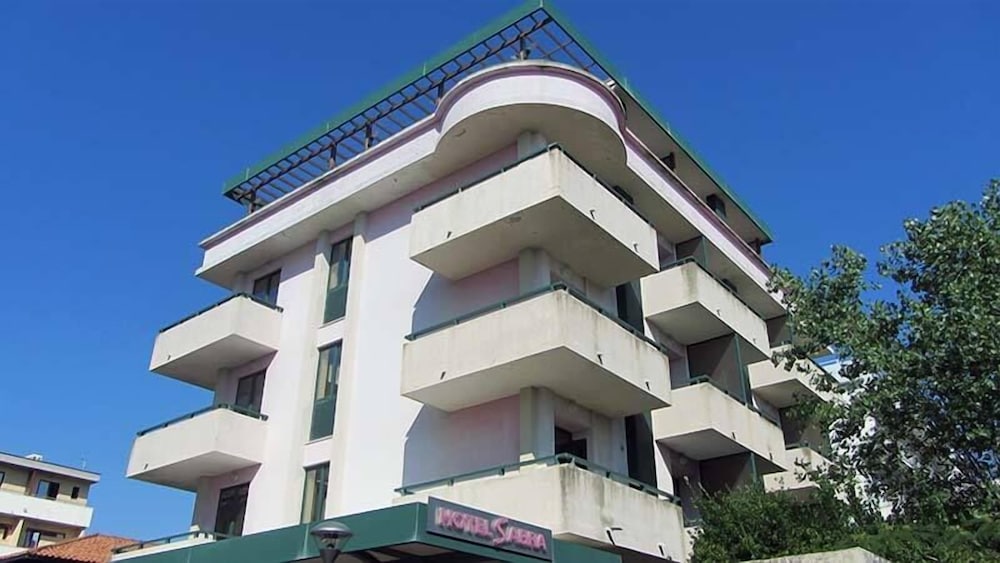 hotel sabra