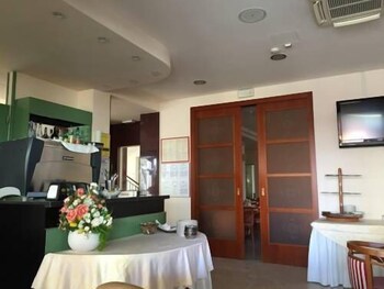 hotel sabra