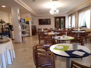 hotel sabra