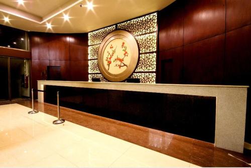 mandarin plaza hotel