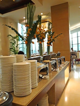mandarin plaza hotel