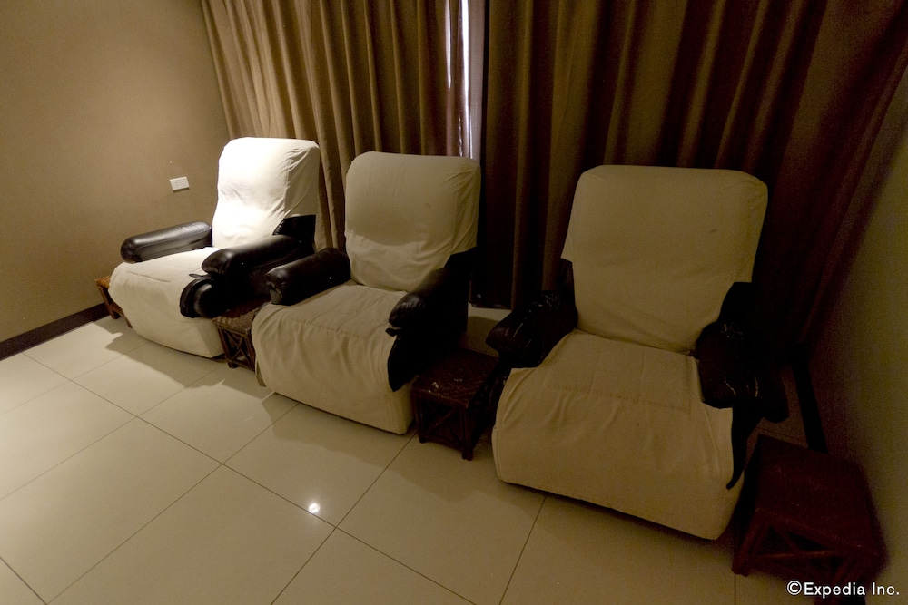 mandarin plaza hotel