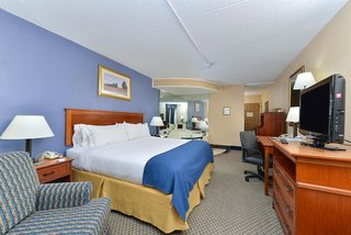 red roof inn and suites macon