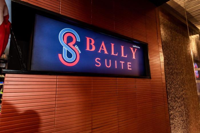bally suite silom
