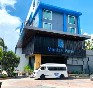 mantra varee hotel