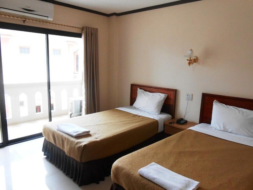 Chaleunehoung Hotel,Vientiane Prefecture>>Vientiane,3 star