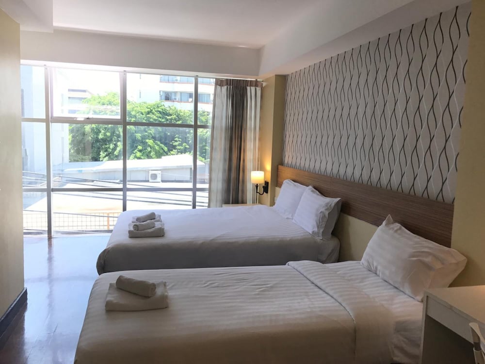 snooze hotel thonglor bangkok