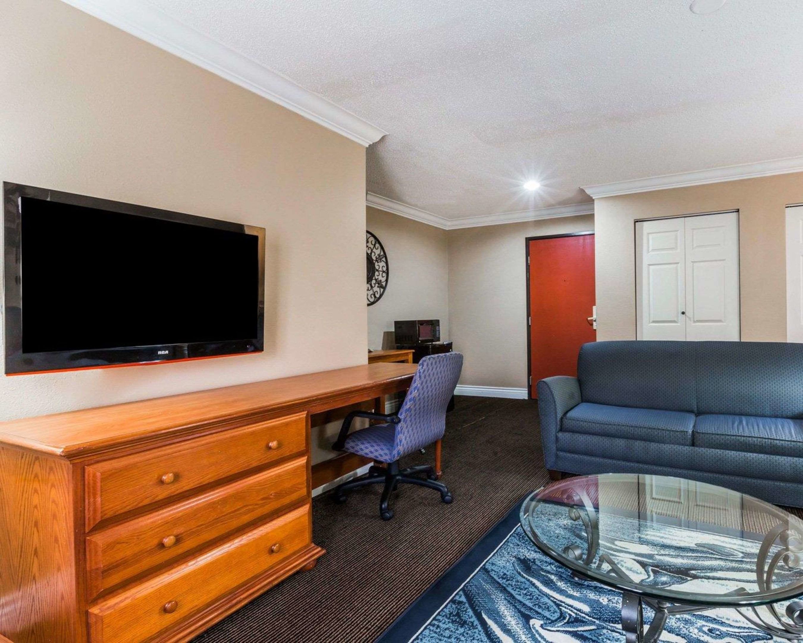 quality inn and suites