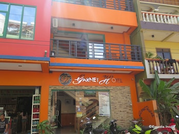 garnet hotel