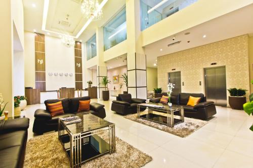 megal suites hotel