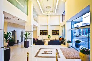 megal suites hotel