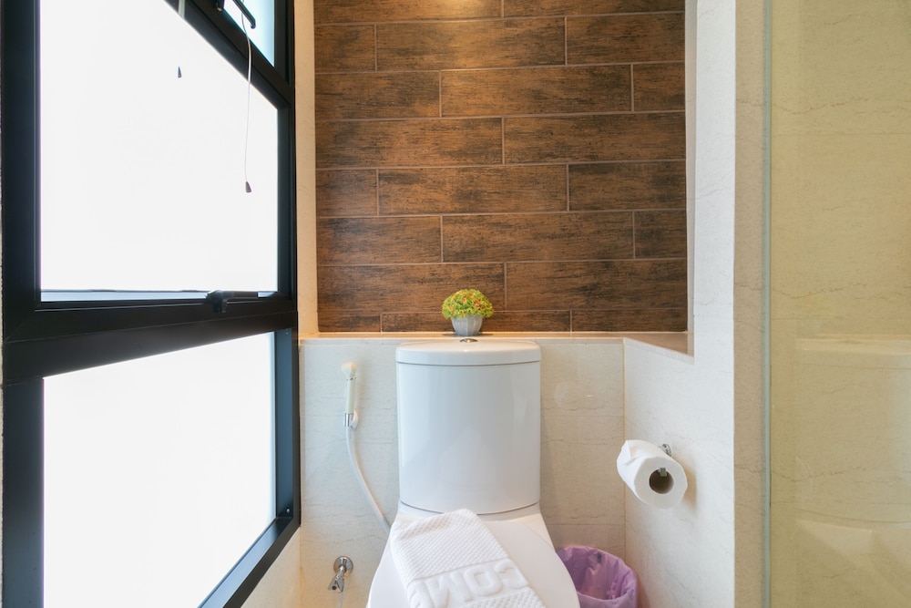 silom forest exclusive residence