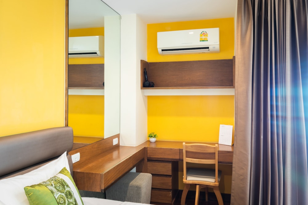 silom forest exclusive residence