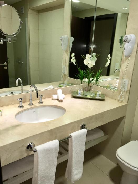 hotel metropolitano supara