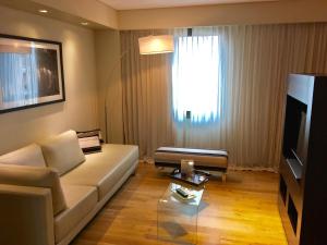 hotel metropolitano supara
