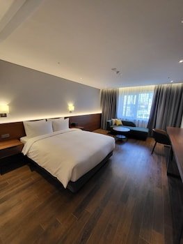 landmark hotel suwon