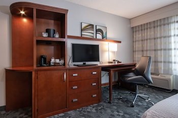 courtyard by marriott charlotte lake norman