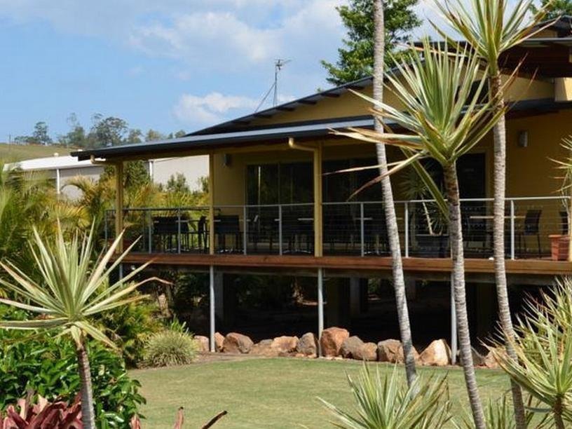 red bridge motor inn