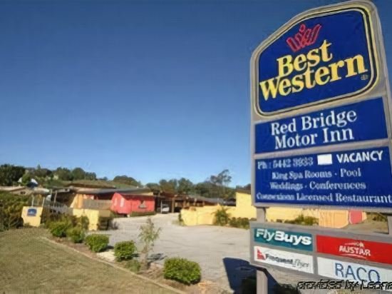 red bridge motor inn