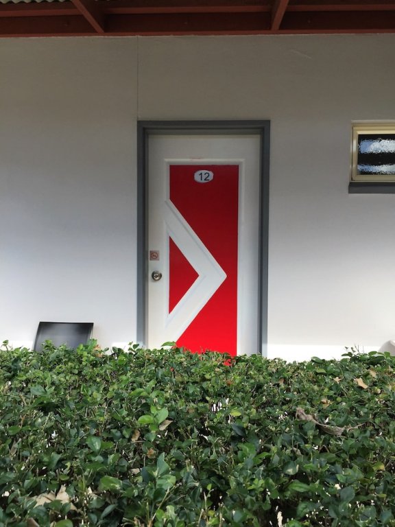 red bridge motor inn