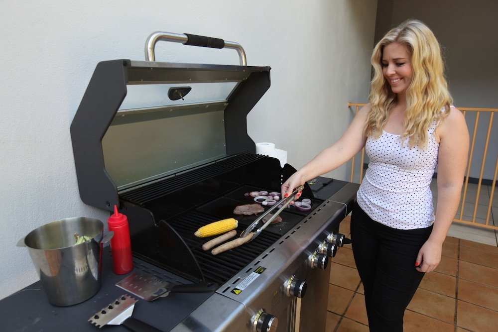 red bridge motor inn