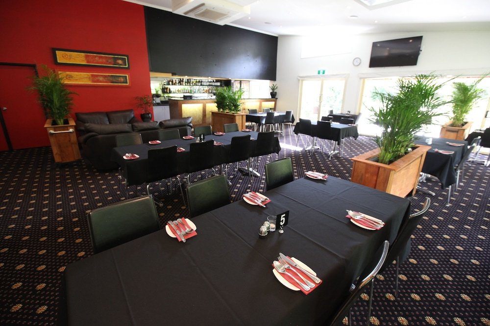 Red Bridge Motor Inn,Diamond Valley>>Alexandra Headland,4 star