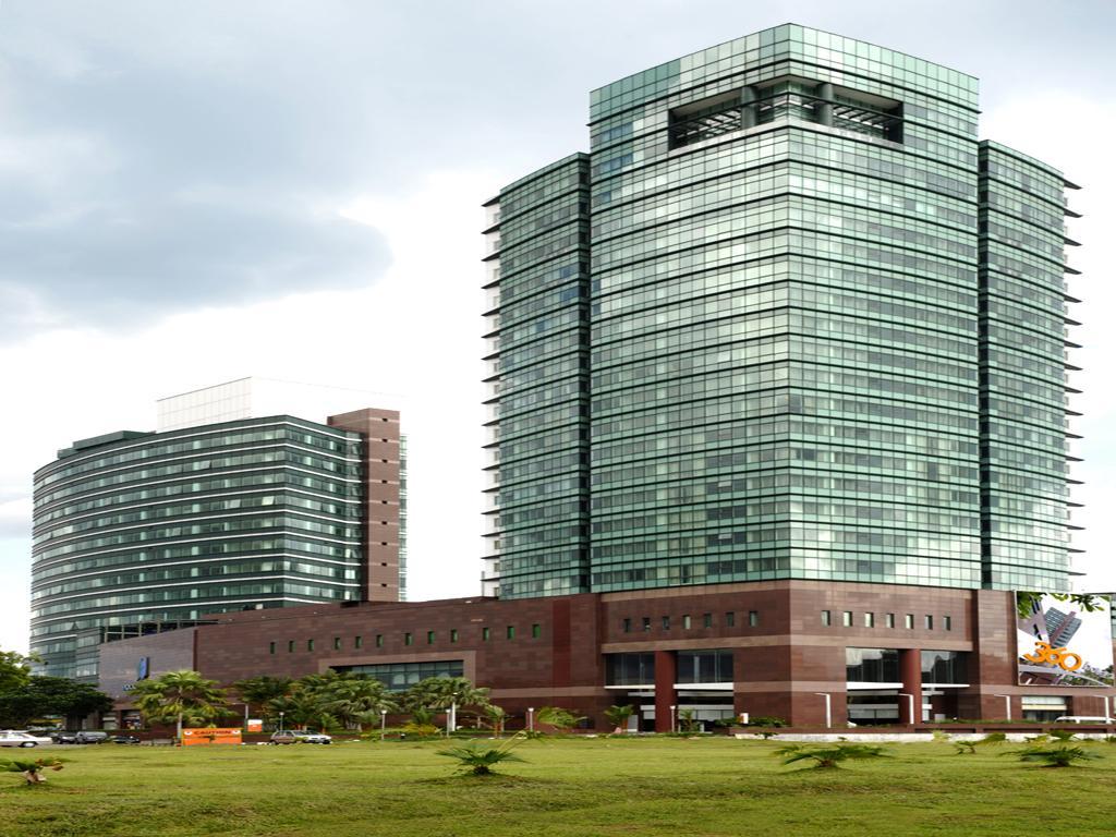 hock lee hotel and residences