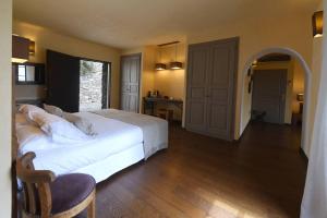 hotel case latine