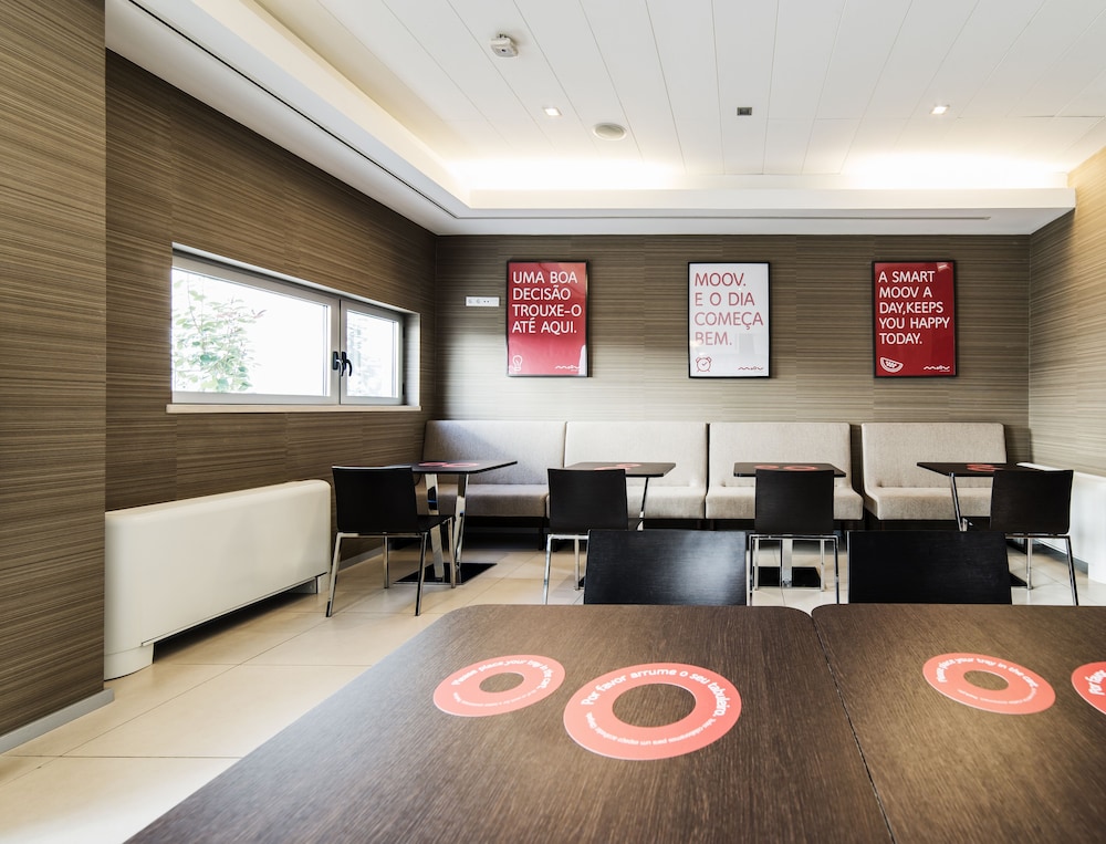 moov hotel evora