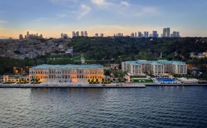 Ciragan Palace Kempinski,Besiktas>>Istanbul,5 star