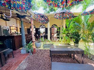 mango house